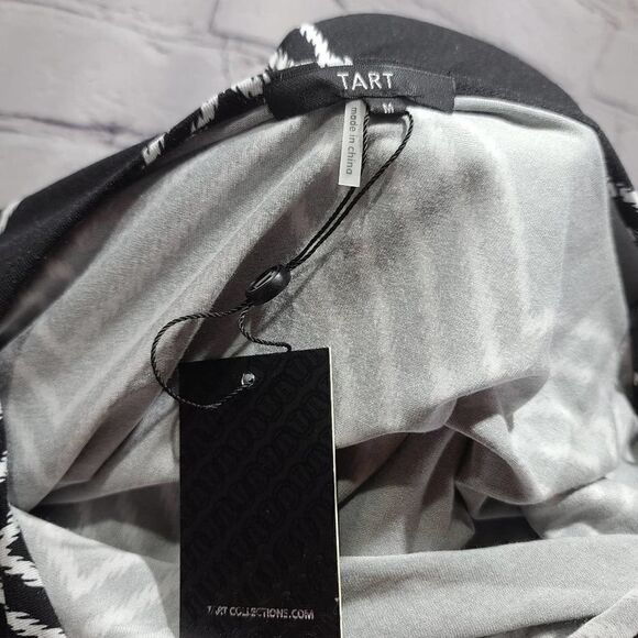 Tart black and white zigzag detail midi dress - Picture 10 of 12